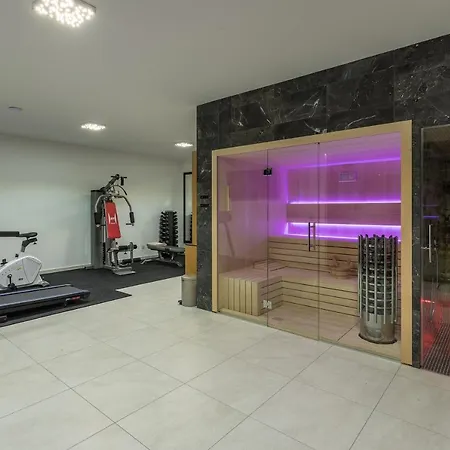 Villa Titanium